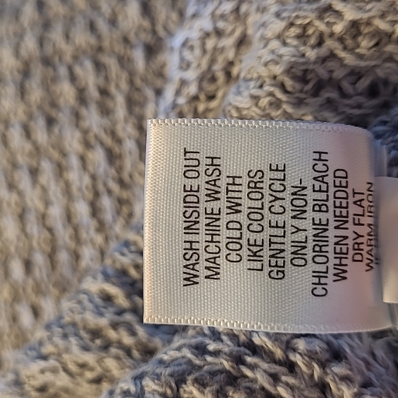 Sweater - Picture 5 of 5